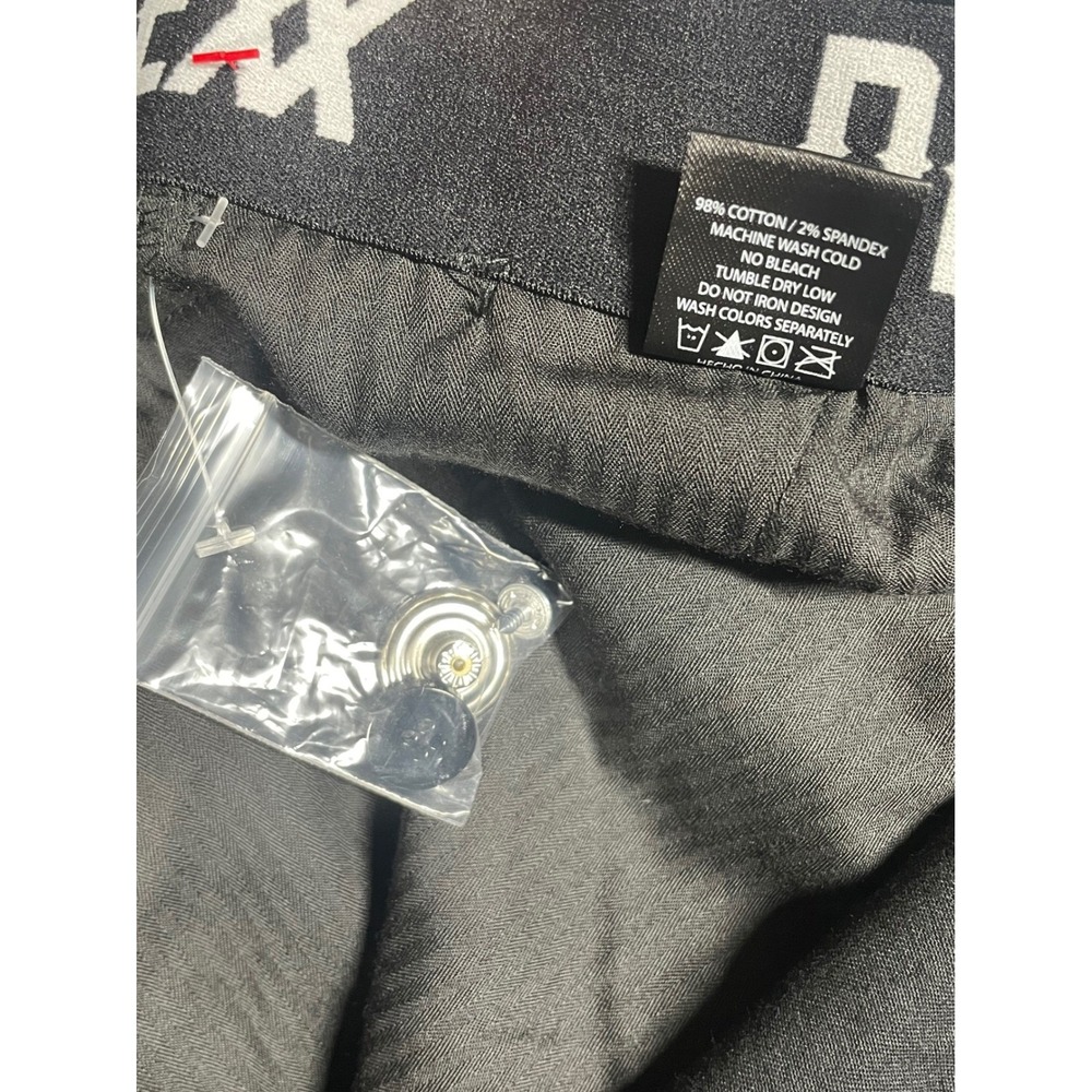Dixxon Flannel Co Mens Black Regular Fit Chino Work Pants 46x30 NWT New - Picture 4 of 9